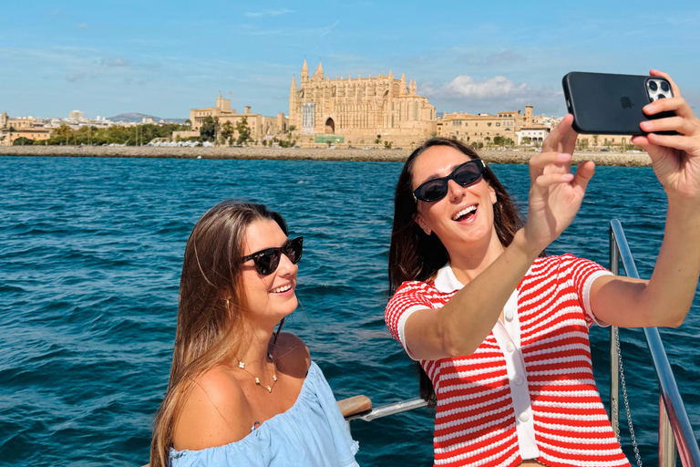 Majorka: rejs po Palma City z kultowymi zabytkamiMajorka: Rejs po Palma z widokiem na kultowe zabytki