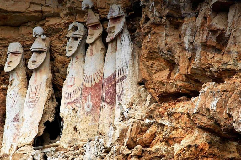 Från Amazonas: Karajía Sarcophagi och Quiocta Cavern