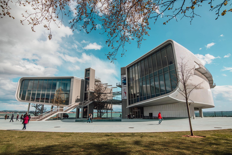 Bilbao: Comillas, Santillana del Mar & Santander Tour