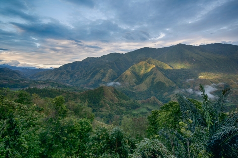 Tana Toraja: Private 3D2N Tour in Süd-SulawesiTour ohne Flüge