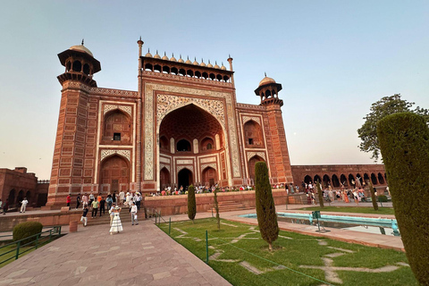 Agra to fatehpur sikri day tour car and guide