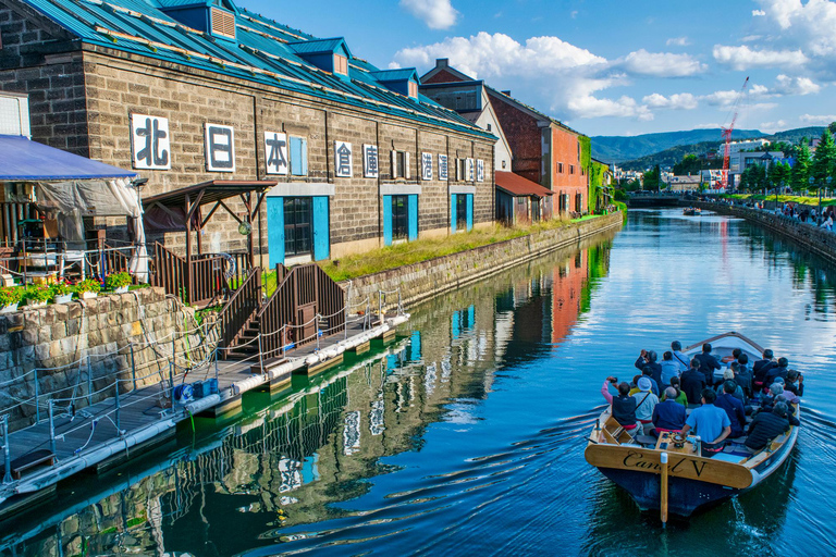 Otaru, Shakotan & Yoichi Distillery Day Tour (Ch/En Guide)
