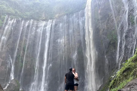 Surabaya or Malang: Tumpak Sewu Waterfall Shared Guided Tour
