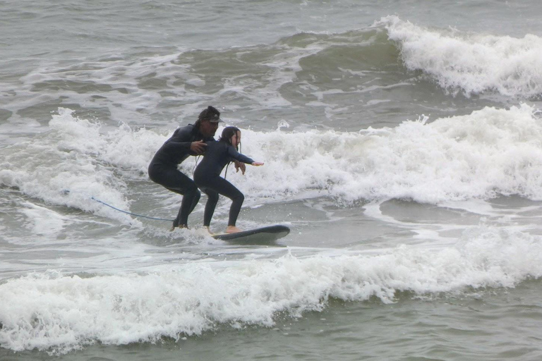 Lima: Surfkurs med utrustning och instruktör