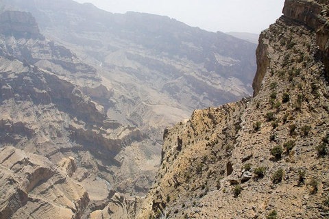 Muscat: Grand Canyon and Jebel Shams Day Trip