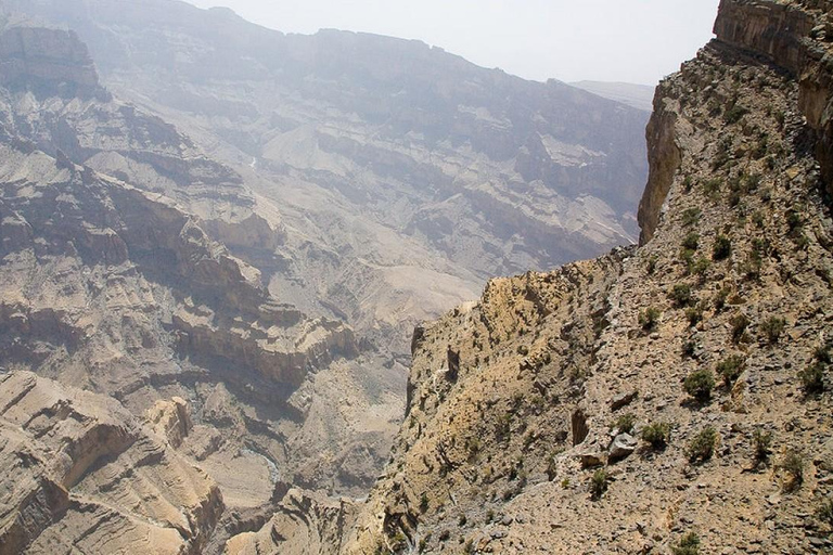 Muscat: Grand Canyon and Jebel Shams Day Trip