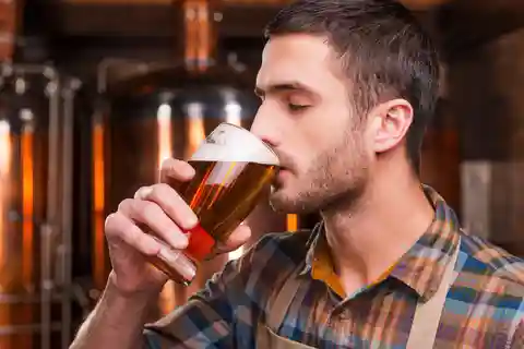 Varsovia: tour privado de degustación de cerveza polaca con guía