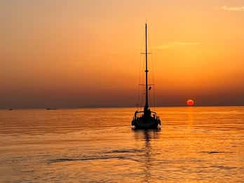 CROCIERA SERALE SEMI PRIVATA SULLA COSTA MERIDIONALE O OCCIDENTALE DI MYKONOS