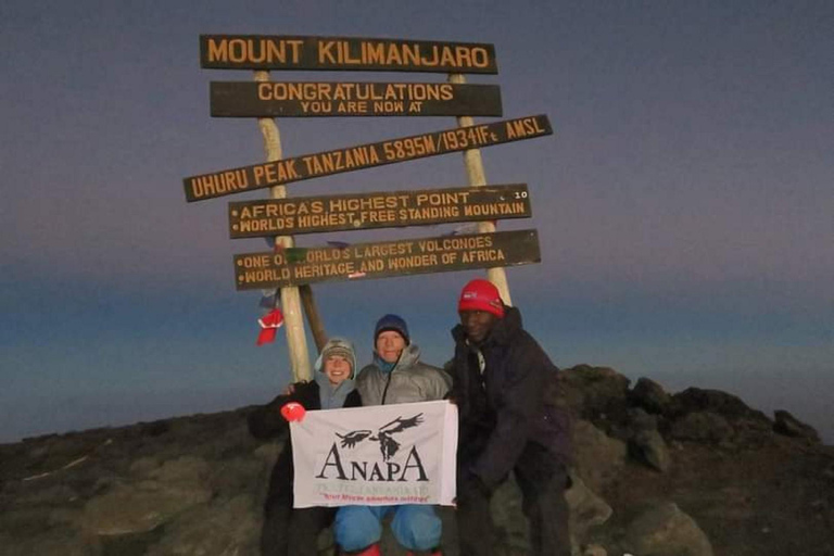 Kilimanjaro: 6-Day Marangu Route Trek with Accommodation