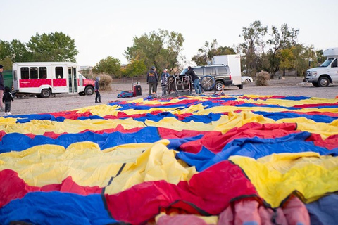 Albuquerque: Sunrise Hot Air Balloon Flight with Toast Private Sunrise Flight