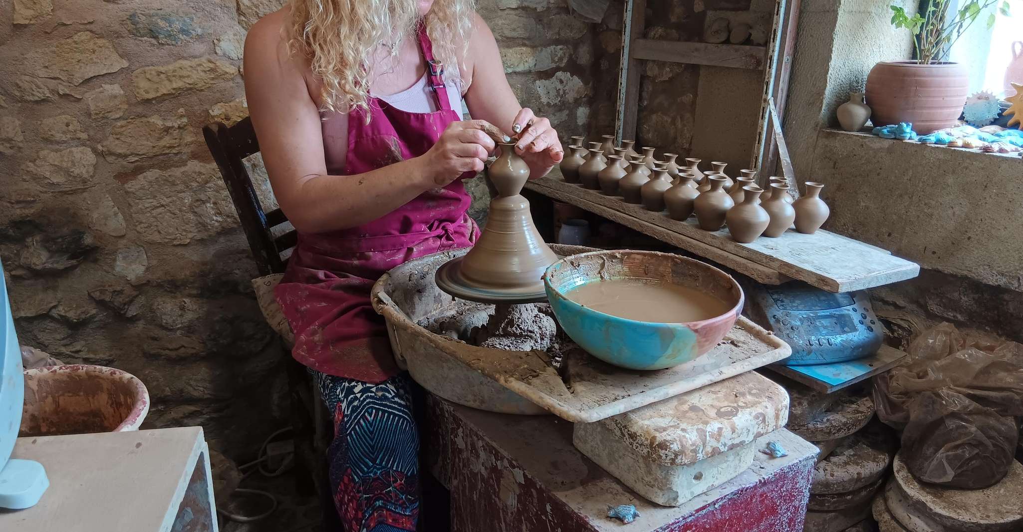 Aceite de Rethymno privado y degustación de miel, cerámica en margaritas - Hizvo