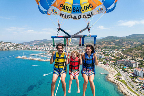 Kusadasi: VIP Water Sports & Sea Adventures VIP Ringo Ride (Min 3 Pax)