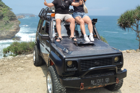 Jomblang Cave & Timang Beach Jeep and Gondola Tour