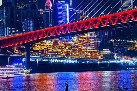 Chongqing: Kui Xing-toren, oude wijken en rondvaart op de YangtzeChongqing: Kui Xing-toren, oude stad en rondvaart op de Yangtze