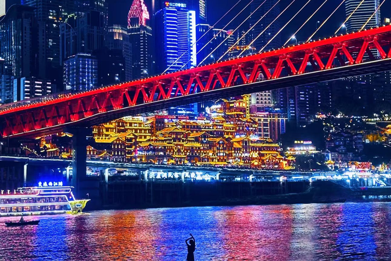 Chongqing: Kui Xing-toren, oude wijken en rondvaart op de YangtzeChongqing: Kui Xing-toren, oude stad en rondvaart op de Yangtze