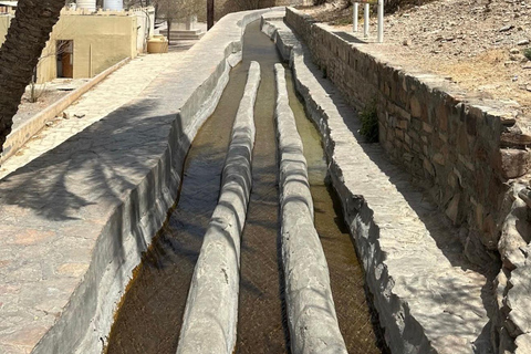 From Muscat: Nizwa & Jabal Akhdar with Multilingual Guide