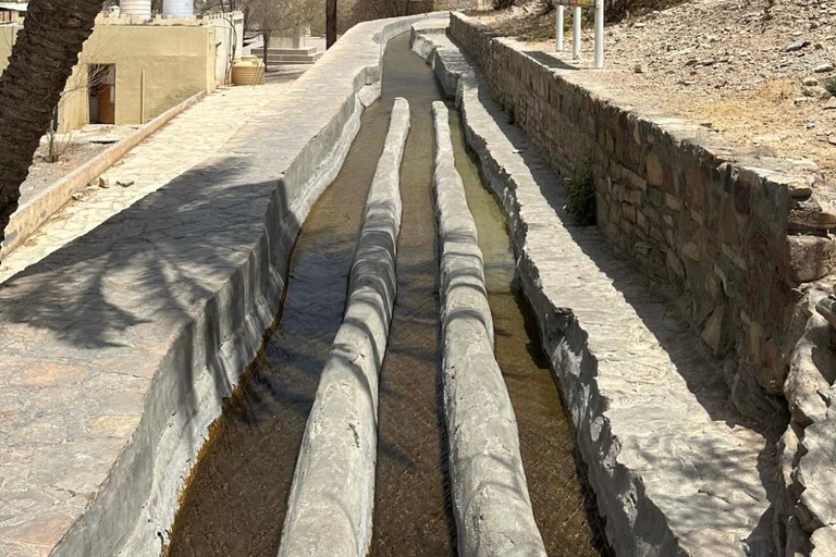From Muscat: Nizwa & Jabal Akhdar with Multilingual Guide