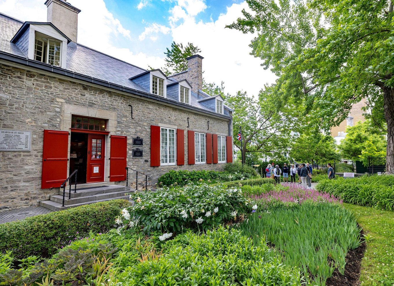 Byvandring i Old Montreal | Mellemstor gruppe (højst 14) med FITZ