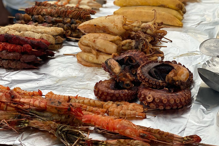 ZANZIBAR: STONE TOWN TOWN AND NIGHT MARKET