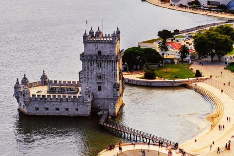 Lisbon: Multilingual Private TukTuk Tour with Live Guide Ultimate Lisbon & Belém Experience 04 hrs(Pick Up+Drop-off)*