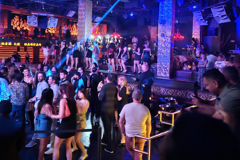 Las Vegas: Night Out at Clubs with Free Drinks and Party Bus Latin Club Crawl