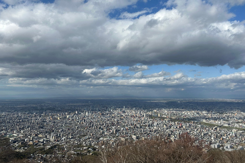 Sapporo: Guided Morning Hike