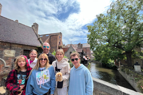 Paris : Bruges et Gand Excursion d&#039;une journée avec tour en bateau et dégustations