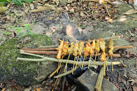 Santuario de My Son y Senderismo de Montaña - PeregrinaciónMi hijo Santuario Viaje de madrugada