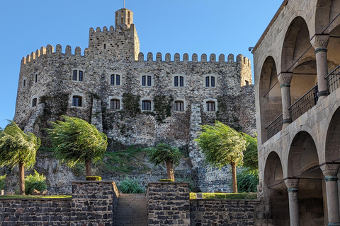 Vardzia. Paravanimeer, Khertvisi &amp; Lomsia kasteel, RabatiPrivé