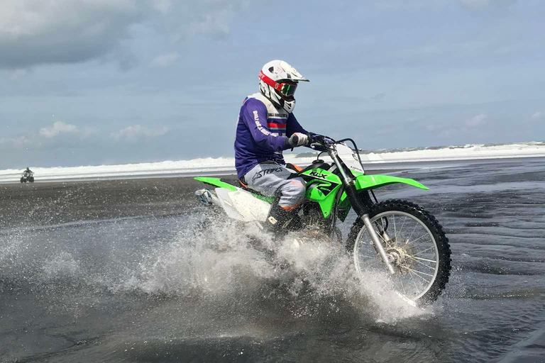 Bali: Dirt Bike Abenteuer mit Hoteltransfers