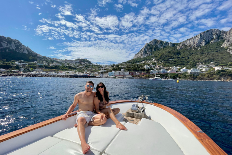 7 heures de bateau privé sur Capri au départ de Positano