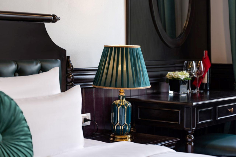 Hanoi: 2-Day Ha Long, Lan Ha 5-Star Cruise w/ Balcony Cabin Bay Light Suite with private balcony and bathtub (1st floor)