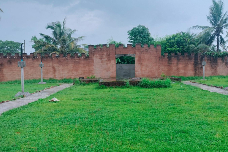 Vientiane: Guided City Tour with City Pillar & Old Wall