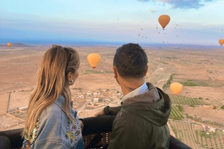 Marrakech: giro romantico in mongolfiera e colazione berbera
