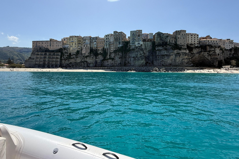 Tropea: Essence of the Coast of the Gods Boat Tour Max. 12 people