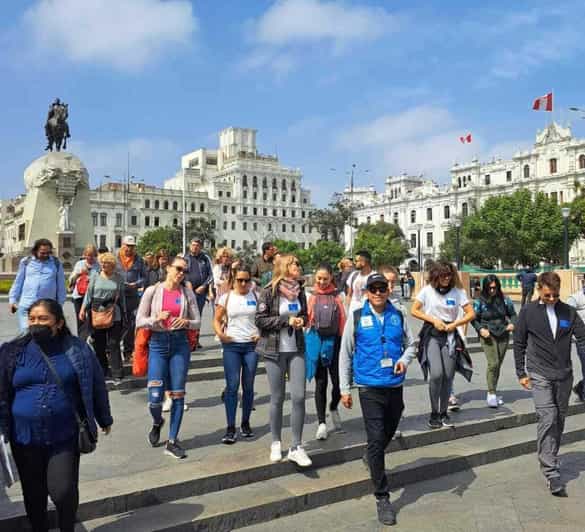 Lima: Historic Center Walking Tour with Guide