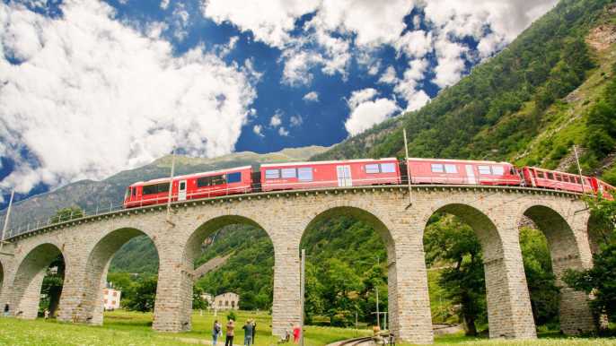 From Milan: Lake Como, St. Moritz & Bernina Train Day Trip