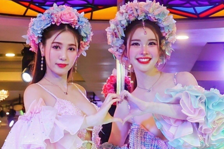 Pattaya: All Star Dinner Cruise with Buffet & Show All Star Dinner cruise ticket