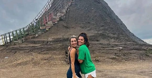 Cartagena: Totumo Mud Volcano Bilingual Lunch + beach club