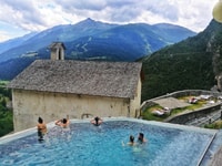 Valtellina Tal, Weinberge und Bormio Thermalquellen - Hizvo