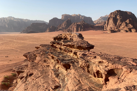 Wadi Rum: Full Day Jeep Tour with a Bedouin guide