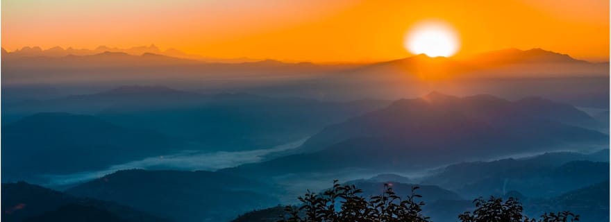 Katmandou : Nagarkot Sunrise Tour avec randonnée d'une journée