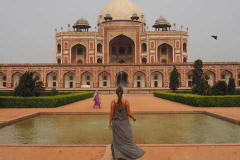 Delhi: 2-Day Private Delhi & Taj Mahal Tour by Luxury Car Delhi: 2-Day Delhi & Taj Mahal ,Car + Guide + Entrances Fee