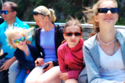 Crociera sul Canale di Corinto: porti antichi, acque cristalline e storiaCrociera sul Canale di Corinto: antichi porti, acque cristalline e storia