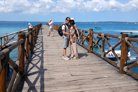 Sansibar: Gefängnisinsel, Salaam-Höhle &amp; The Rock RestaurantPRIVATE TOUR MIT TRANSFER