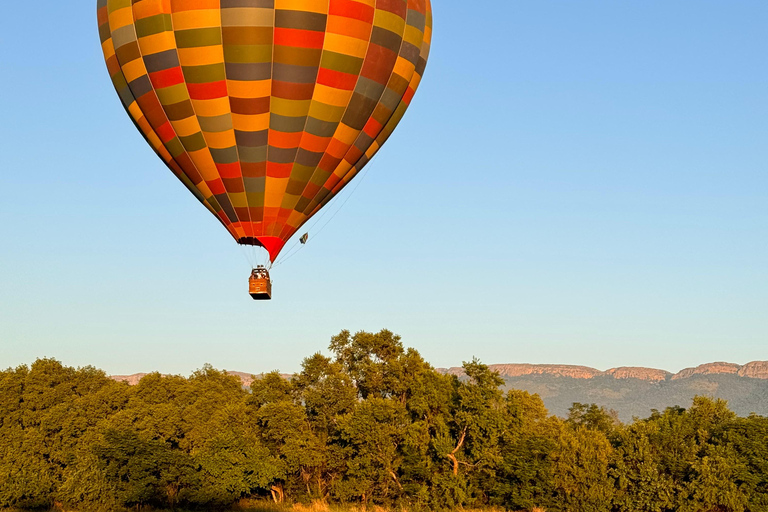 Johannesburg: Hot Air Balloon Flight along Magalies Valley Johannesburg: Magalies River Valley Hot Air Balloon Flight