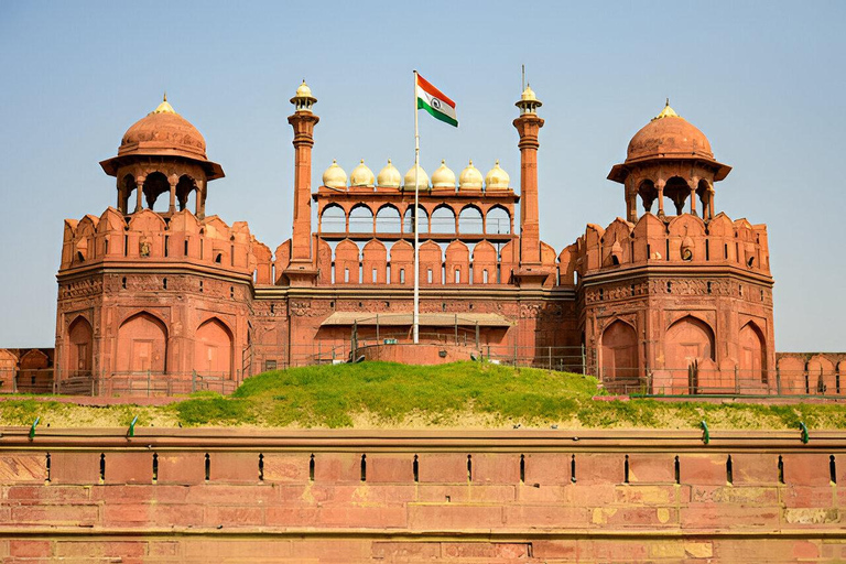 Delhi: Skip-the-line Red Fort entry with expert guide tour Red Fort: Tour Guide + Car + Entry Tickets