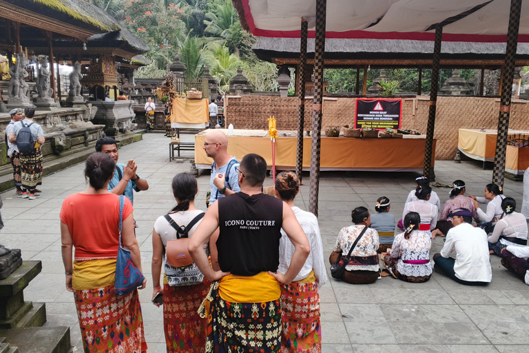 Ubud: Bangkiang Jaran waterfall, Tibumana waterfall & Temple