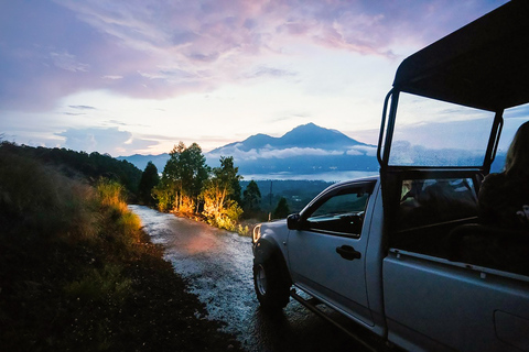 Mount Batur: Private Sunrise Jeep Tour i Natural Hot Spring