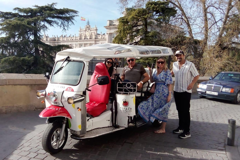 Madrid: Guided City Tour by Tuk Tuk1-hour Tuk Tuk Tour